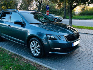 Skoda Octavia foto 1