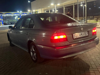 BMW 5 Series foto 5