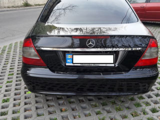 Mercedes E-Class foto 3