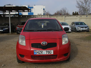 Toyota Yaris foto 2