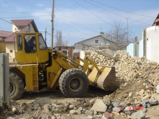 Услуги снос-демонтаж разборка домов строений сооружений конструкций построек вывоз мусора хлама f