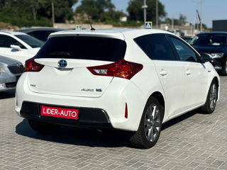 Toyota Auris foto 4