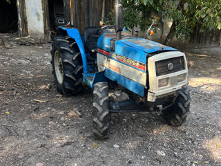 Vând tractor Mitubisi 28 cai putere