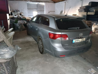 Toyota Avensis foto 3