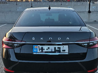 Skoda Superb foto 2