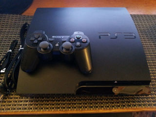 Продам PlayStation 3 Slim + 50 игр. Торг!