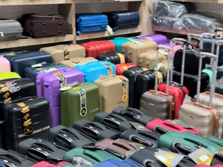 Огромный выбор чемоданов, доставка по всей Молдове быстро и недорого