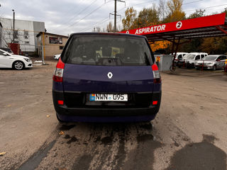 Renault Grand Scenic foto 8