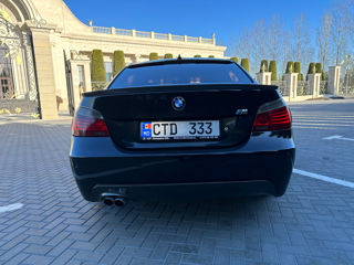 BMW 5 Series foto 8