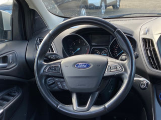 Ford Kuga foto 8