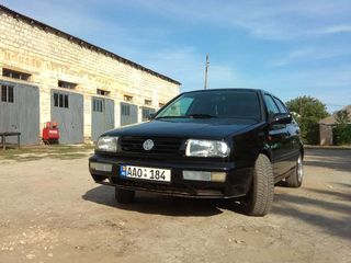 Volkswagen Vento foto 2