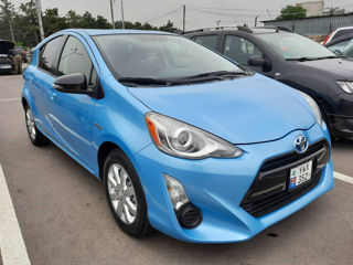 Toyota Prius c foto 2