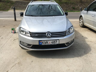 Volkswagen Passat foto 2