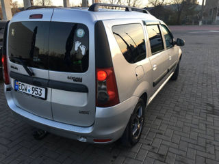 Dacia Logan foto 2