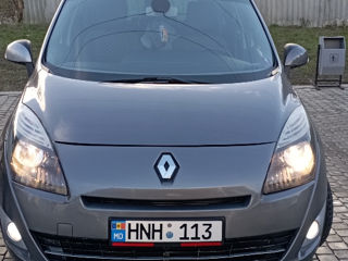 Renault Grand Scenic foto 5