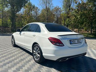 Mercedes C-Class foto 4