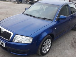 SUPERB 2004 год . 1.9 автомат foto 1