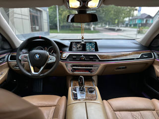 BMW 7 Series foto 9