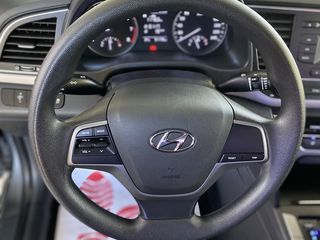 Hyundai Elantra foto 11