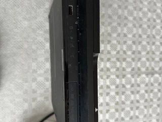 Sony PlayStation 3 Slim foto 2