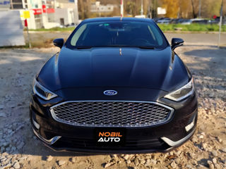 Ford Fusion foto 2