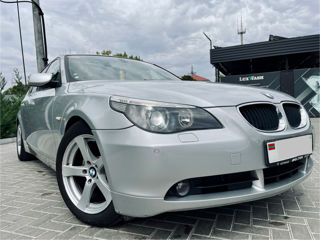 BMW 5 Series foto 4