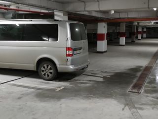 парковка подземная  parcare subterana ,центр , охрана, видеонаблюдение,2500 лей/месяц foto 1