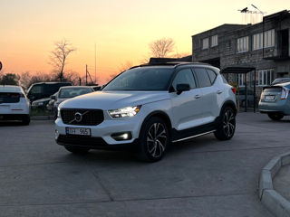 Volvo XC40 foto 2