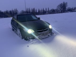 Subaru Legacy foto 7