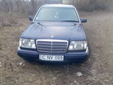 Mercedes Series (W124) foto 3