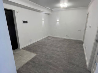 Apartament cu 2 camere, 70 m², Centru, Chișinău foto 2