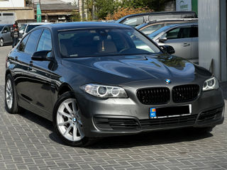 BMW 5 Series foto 4