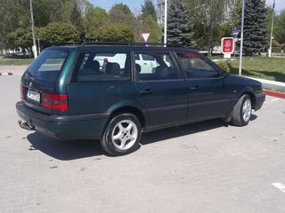 Volkswagen Passat foto 4