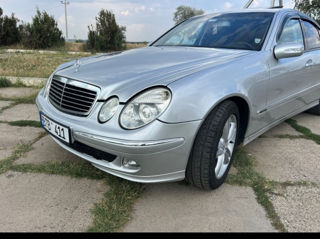 Mercedes E-Class foto 7