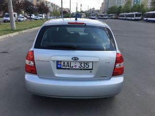 KIA Cerato foto 2