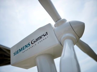 Turbine eoliene industriale Siemens Gamesa foto 2