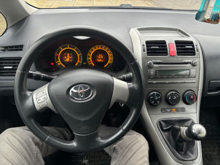 Toyota Auris foto 9