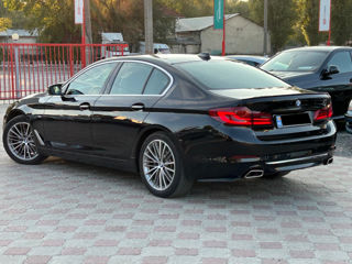 BMW 5 Series foto 3