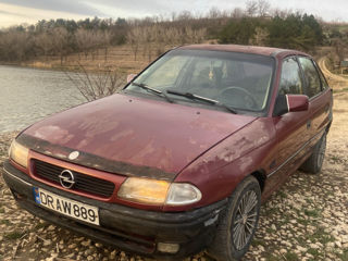 Opel Astra foto 1