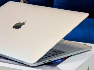 MacBook Pro 13 Retina 2017 (Core i5 7360u/8Gb Ram/512Gb SSD/13.3" Retina IPS) foto 10