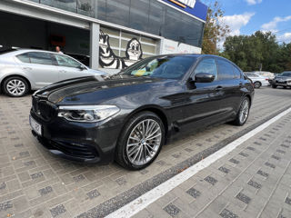 BMW 5 Series foto 2