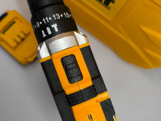 Новый ударный шуруповёрт DeWalt 24v/6ah с большим набором инструментов foto 6