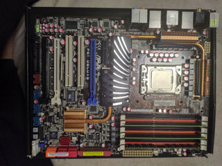 MB(1366)+ Xeon (6c/12t) + 6gb ram + cooler