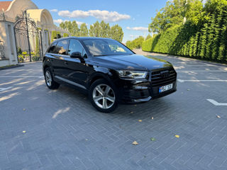 Audi Q7 foto 1