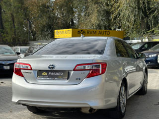 Toyota Camry foto 6