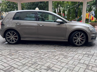 Volkswagen Golf foto 2