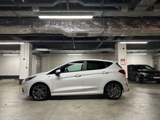 Ford Fiesta foto 13