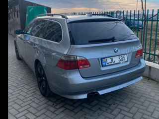 BMW 5 Series foto 4