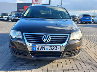 Volkswagen Passat foto 2