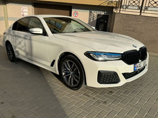 BMW 5 Series foto 1